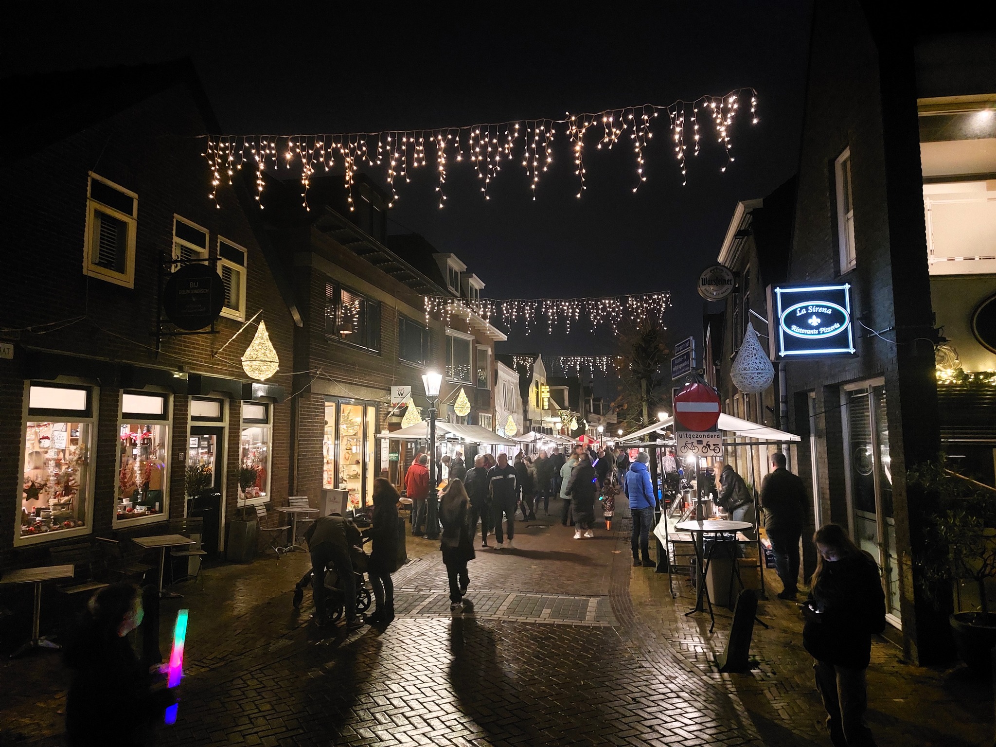 Beleef de Magie van Kaarsjesavond 2024 in Het Oude Dorp