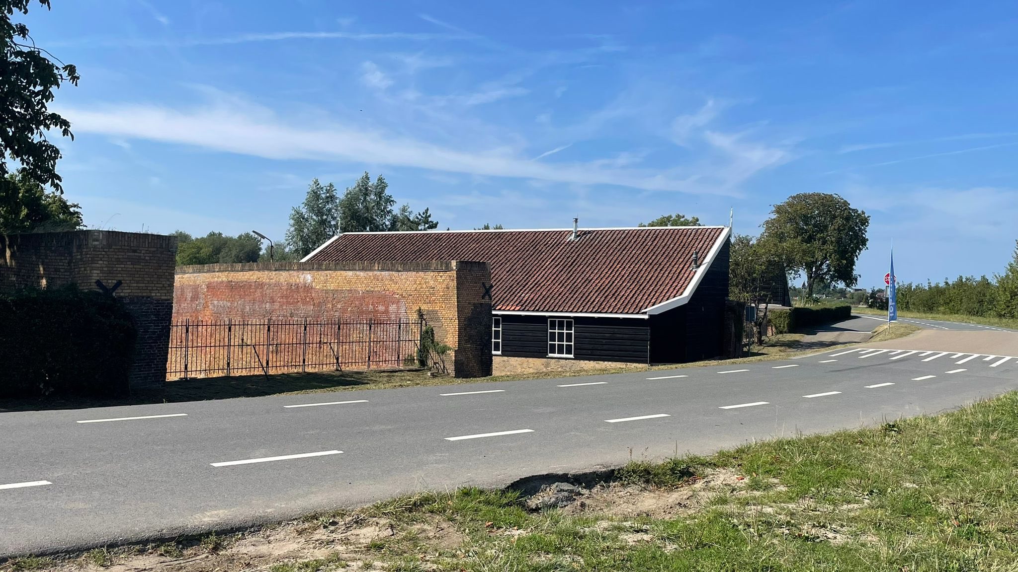 Cultuur en gezelligheid bij de steenovens: Bierproeverij en Midzomerfeest in Nieuwerkerk